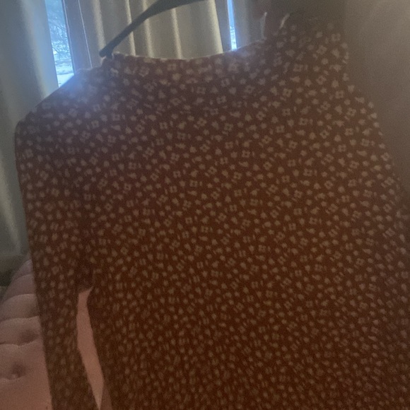 Women - Picture 2 of 3